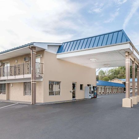 杰克逊维尔温德姆戴斯酒店 外观 照片