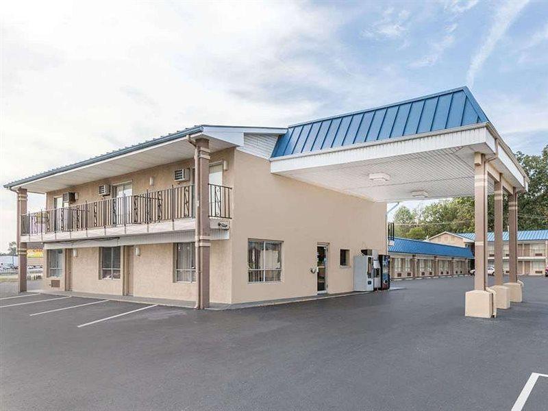 杰克逊维尔温德姆戴斯酒店 外观 照片